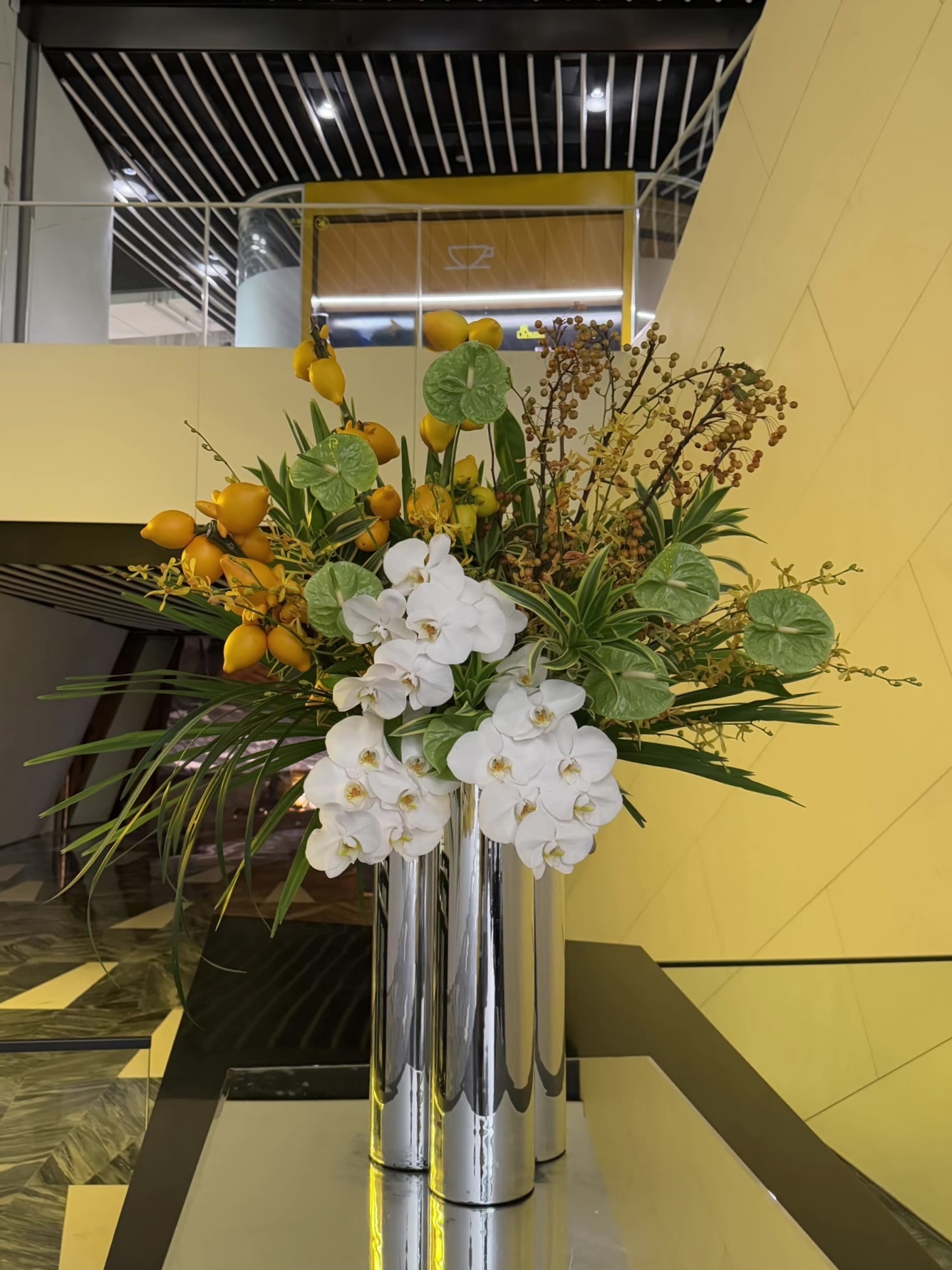 Mira Fleur corporate floral — installation, mira palette